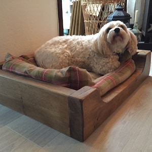 Personalised dog bed, Rustic pine dog bed, chunky pine dog bed image 8