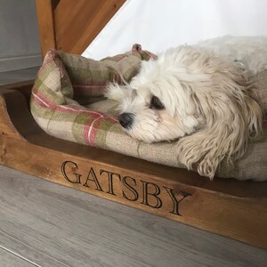 Personalised dog bed, Rustic pine dog bed, chunky pine dog bed image 3