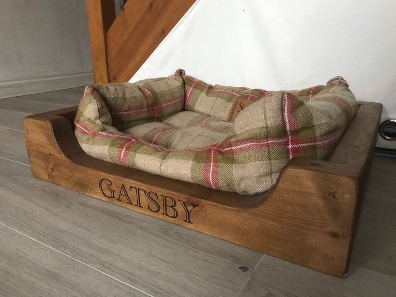 Personalised dog bed, Rustic pine dog bed, chunky pine dog bed image 7