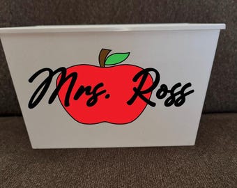 Personalized Teacher Gift Basket, Gift for Teacher, Teacher Appreciation Gifts, Back to School Classroom Decor, teacher bucket