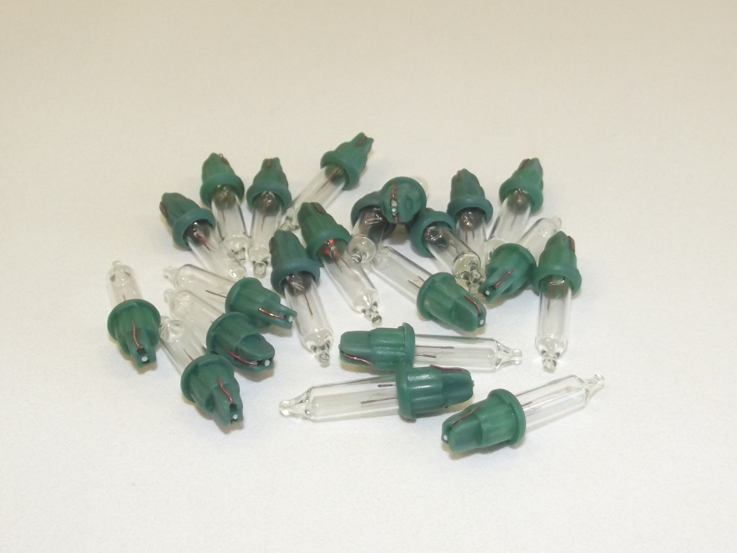 GE 20x Mini 2.5 Volt .425 Watt W V Clear Christmas Light Bulbs ...