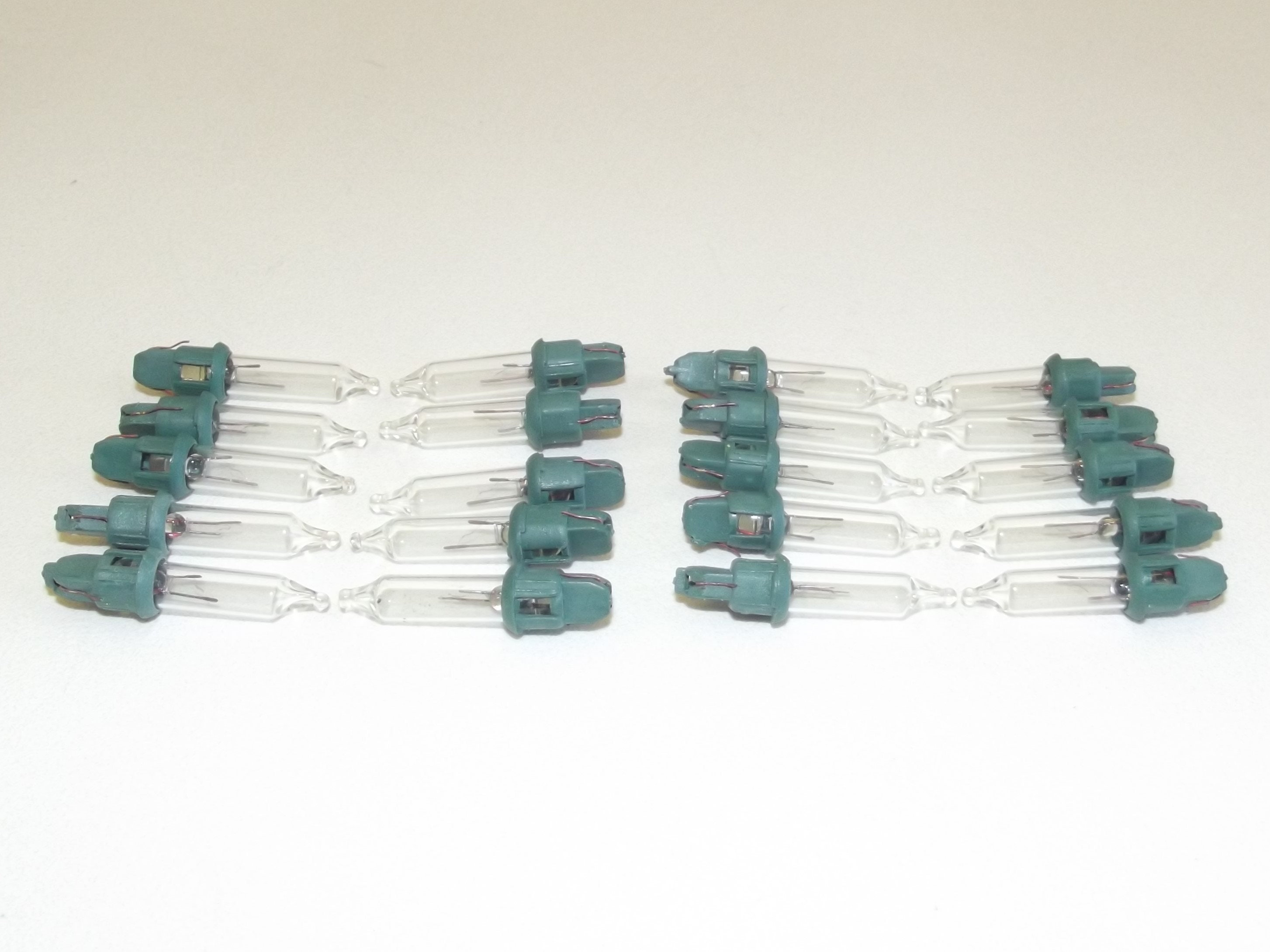 20x Mini 2.5 Volt .425 Watt V W Clear Christmas Light Bulbs Replacement ...