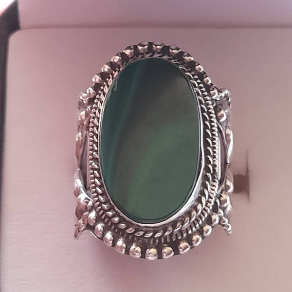 Beautiful Vintage Sterling Silver Malachite Ring
