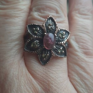 Vintage Bronzed Effect Sterling Silver Tourmaline and Peridot Daisy ring