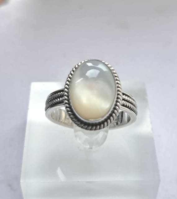 Vintage Sterling Silver Suarti Mother of pearl Ring