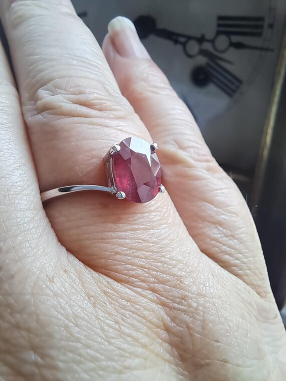 Sterling Silver Madagascar Ruby Solitaire Ring - image 5