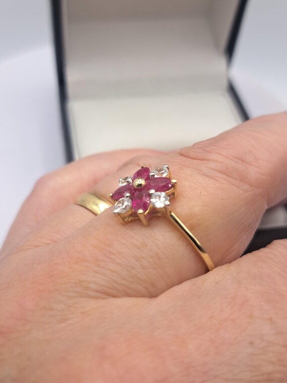 Hallmarked 10ct Gold Ruby Cluster Ring - image 8