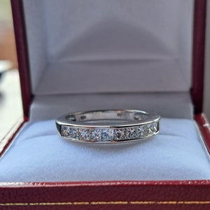 Vintage 18ct White Gold Princess Cut Diamond Eternity ring