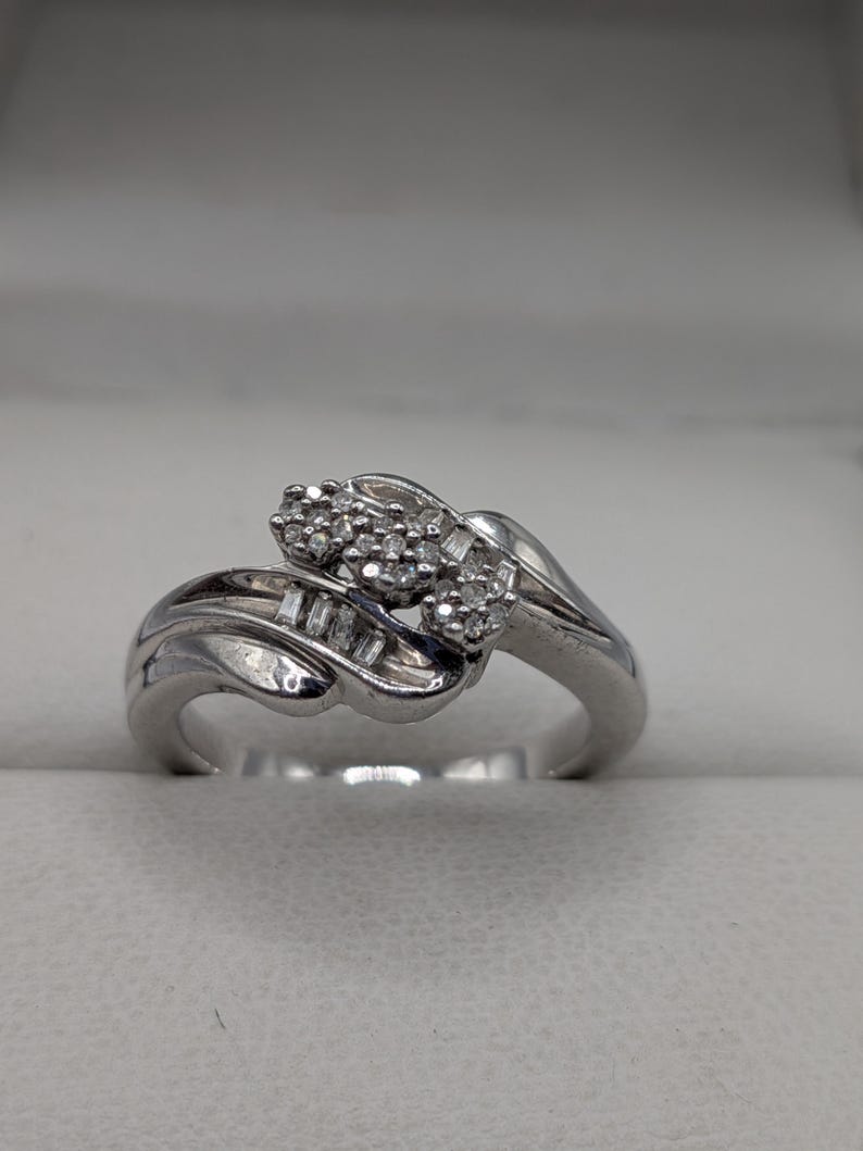 Sterling Silver Natural Diamond Cluster Ring image 2