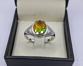 Anillo solitario de ammolita de plata de ley