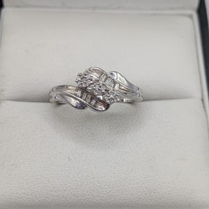 Sterling Silver Natural Diamond Cluster Ring image 3