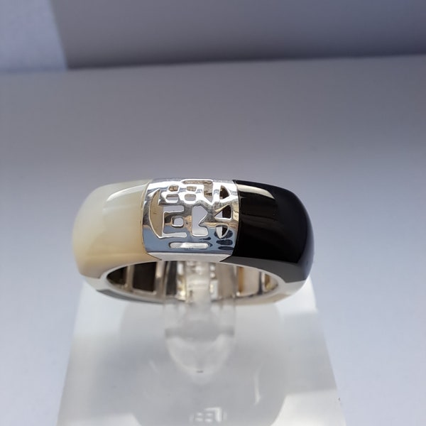 Vintage Sterling Silver Onyx and Mother Of Pearl Ring