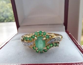 Vintage 9ct Gold Emerald and Diamond Cluster Ring