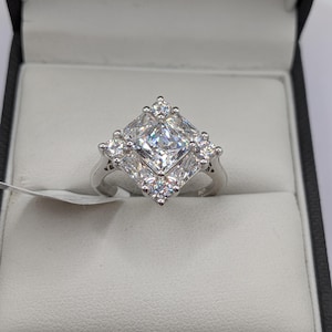 Ring i sterlingsilver med Swarovski-kristaller
