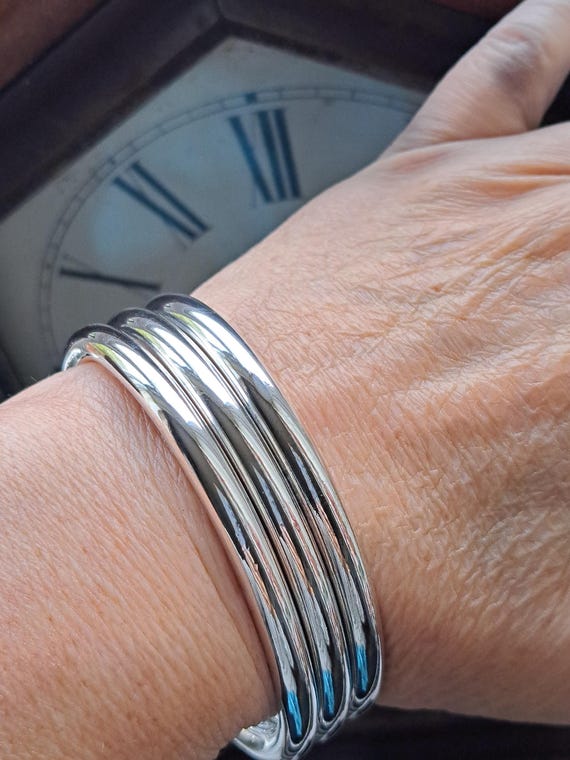 Vintage Solid Heavy Sterling Silver Plain  Bangle… - image 10