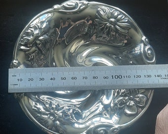 ヴィンテージ スターリングシルバー 装飾ボウル（刻印あり） 英国イギリス製ヴィンテージイニシャルWM彫刻スターリングシルバー製