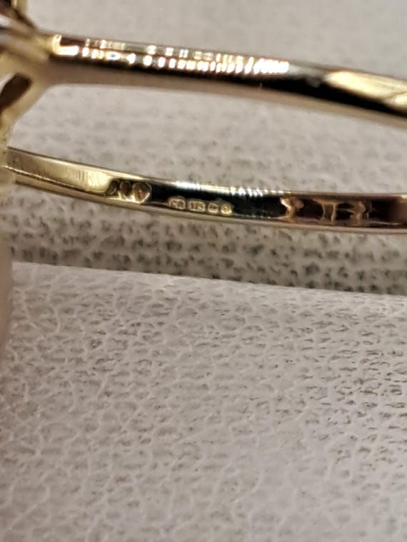 Hallmarked 10ct Gold Ruby Cluster Ring - image 5