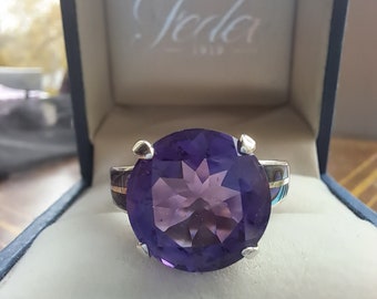 Sterling Silver Amethyst Solitaire Ring