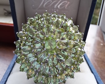 Stunning Sterling Silver Peridot Cluster Ring