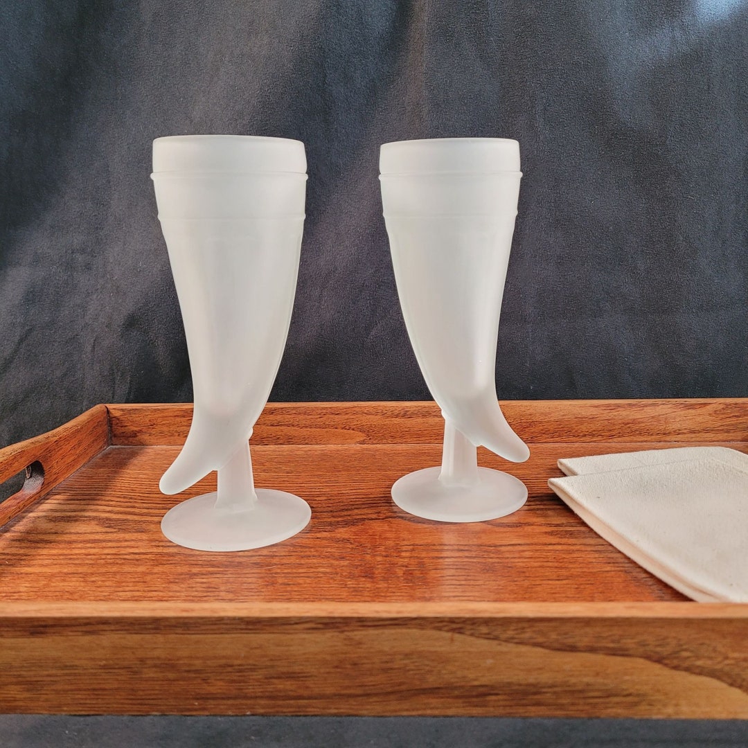 2-Piece Moon Goblet Set - Unique Glass Horn Cups For Cocktails & Special Occasions