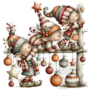Op de afbeelding: Een digitale illustratie van drie elfen met puntige oren, gestreepte mutsen en schoenen met gekrulde punten. Ze interageren met een horizontale tak versierd met hangende kerstballen en sterren in de kleuren rood, oranje en groen.