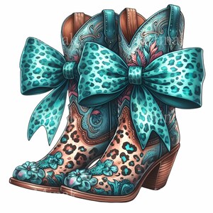 K&ouml;nnte beinhalten: Ein Paar t&uuml;rkisfarbene und braune Cowboystiefel mit Leopardenmuster und floralen Akzenten. Die Stiefel haben eine gro&szlig;e t&uuml;rkisfarbene Schleife mit Leopardenmuster.