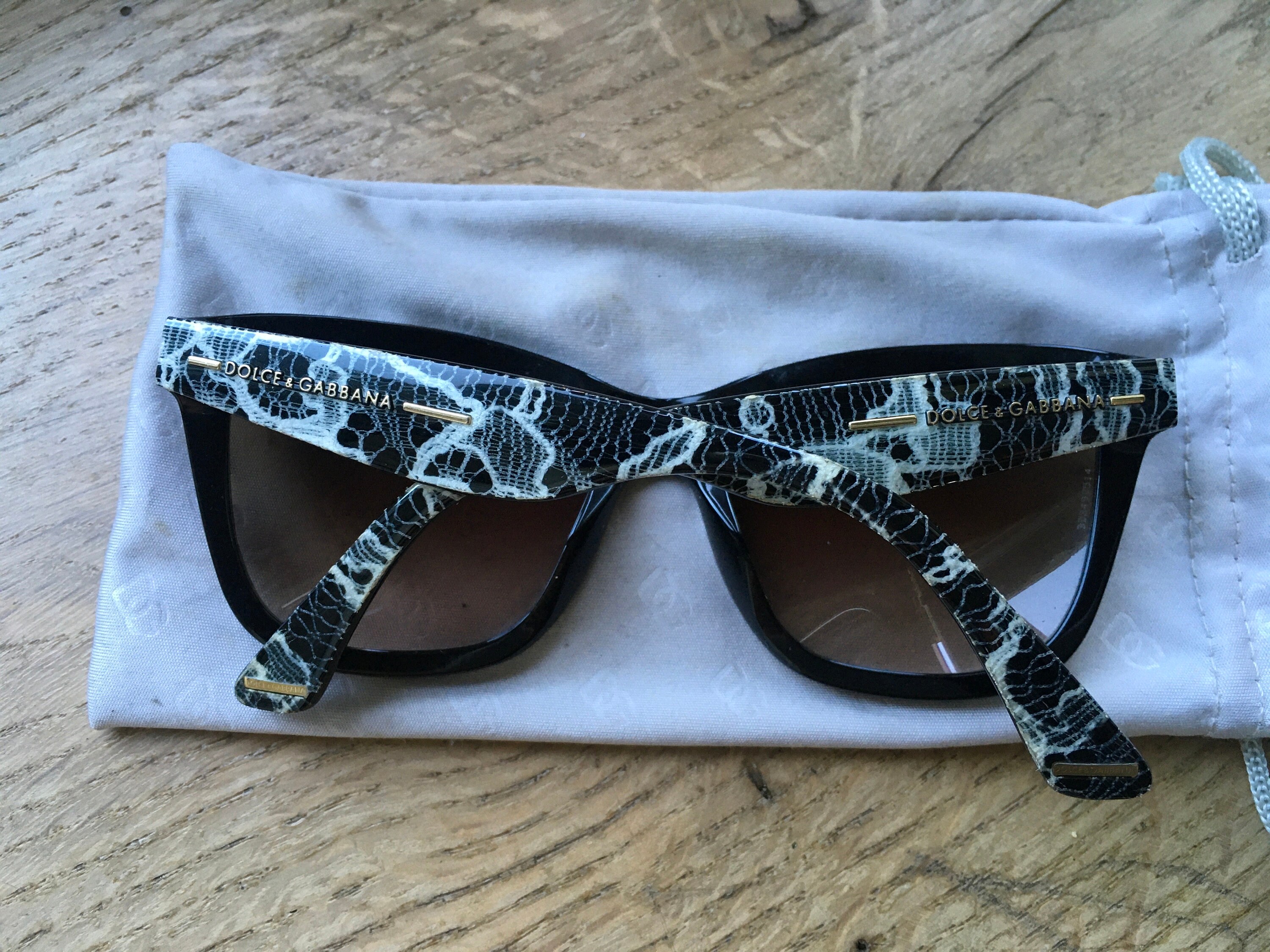 Dolce and Gabbana sunglasses Tortoise shell print Dolce & Gabbana Brown Acetate Round Leopard Print Eyewear  main image 2