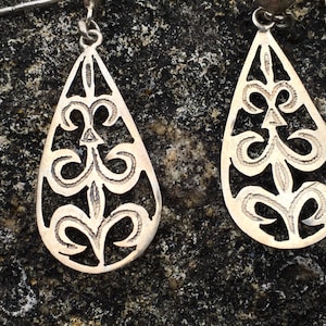 Vintage open work silver  dangly earrings