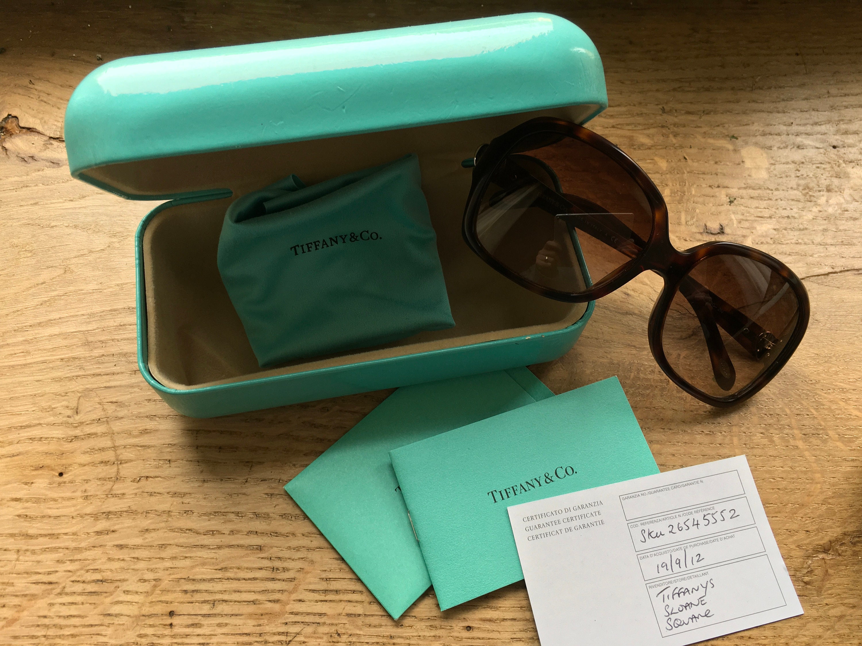 新品未使用 Tiffany & Co. ティファニー サングラス ケース付き