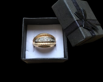 French art deco 18 carat gold platinum diamond ring