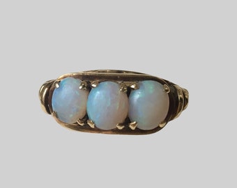 Antique Edwardian gold opal three stone ring