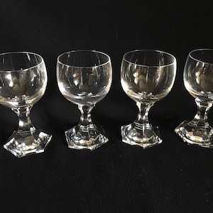 set of vintage 4 crystal Villeroy and Boch white  wine  glasses model Atlas