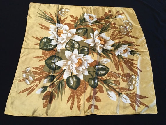 Vintage st Michael Rayon satin flower scarf - image 3