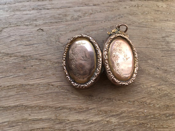 Antique Victorian gold locket pendant