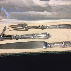 Antikes französisches Carvey Set Messergabel und Schafthalter Rocaille Stil