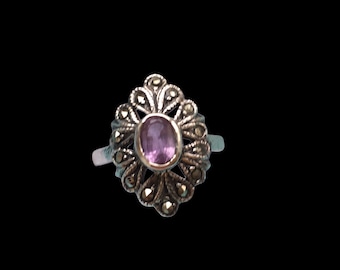 Bague Ancienne Style Art Déco En Argent 925 Avec Marcassites Et Améthyste - Taille 56 - Occasion En Bon état