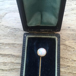 antique gold and opal hat stickpin with original box