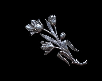 BROCHE ANCIENNE VINTAGE , ART NOUVEAU , en Bronze Argenté .(20). EUR 12,00 - FR BROCHE ANCIENNE VINTAGE , ART NOUVEAU , en Bronze Argenté .(20). EUR 12,00 - FR