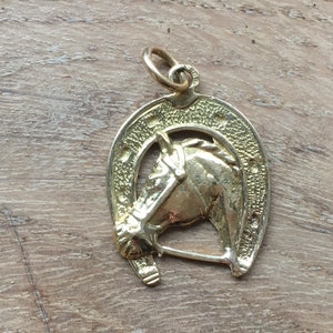 Vintage Hufeisenanhänger aus 18-karätigem Gold