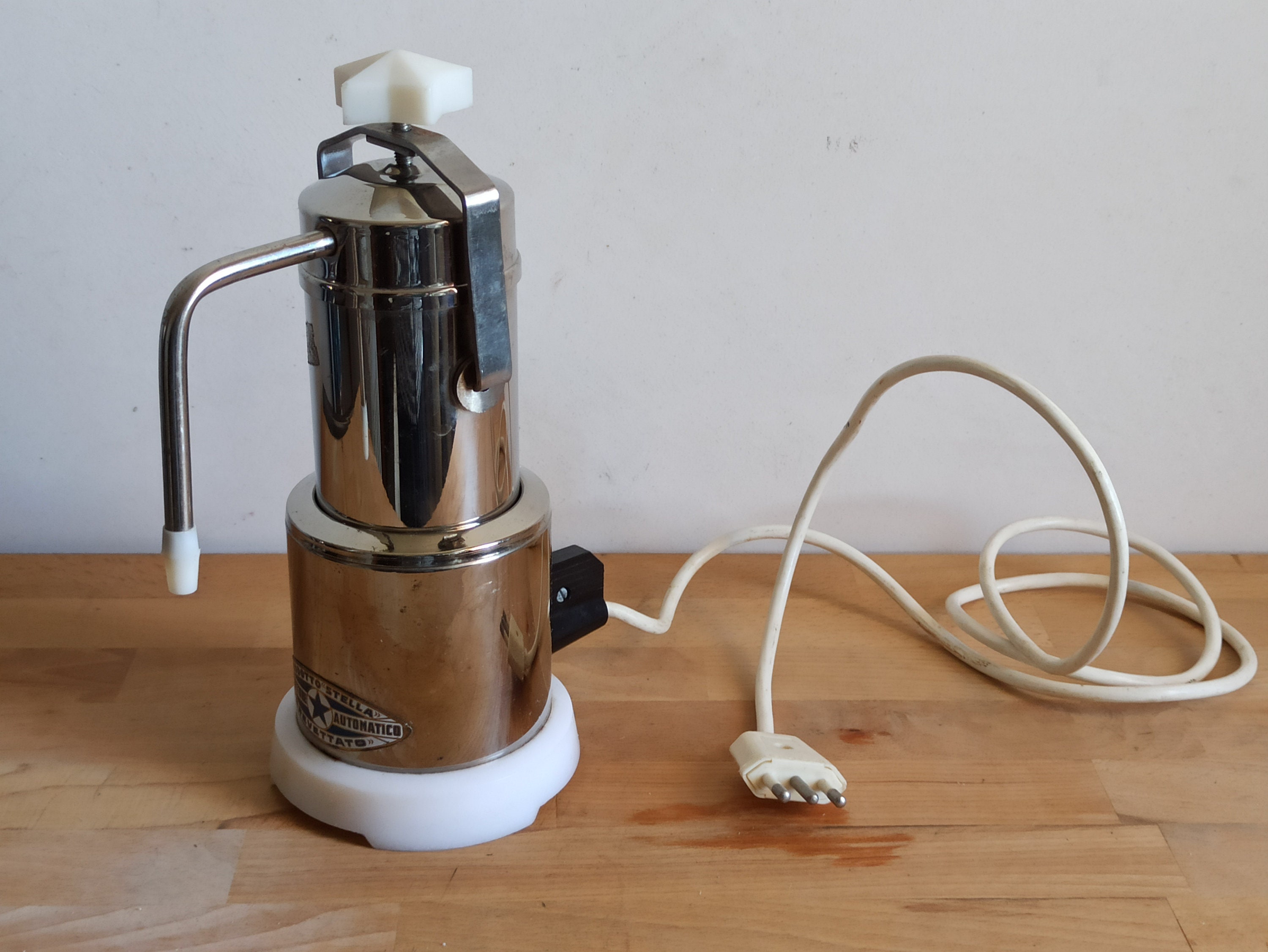 Cafetera Eléctrica Italiana Stella de segunda mano por 24 EUR en L