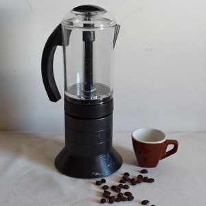 Italian stovetop moka pot design by Pino Spagnolo for Biesse group S.P.A, 6-8 small cups, espresso maker made in italy