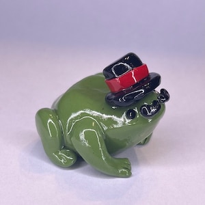 Gentleman frog figurine image 2