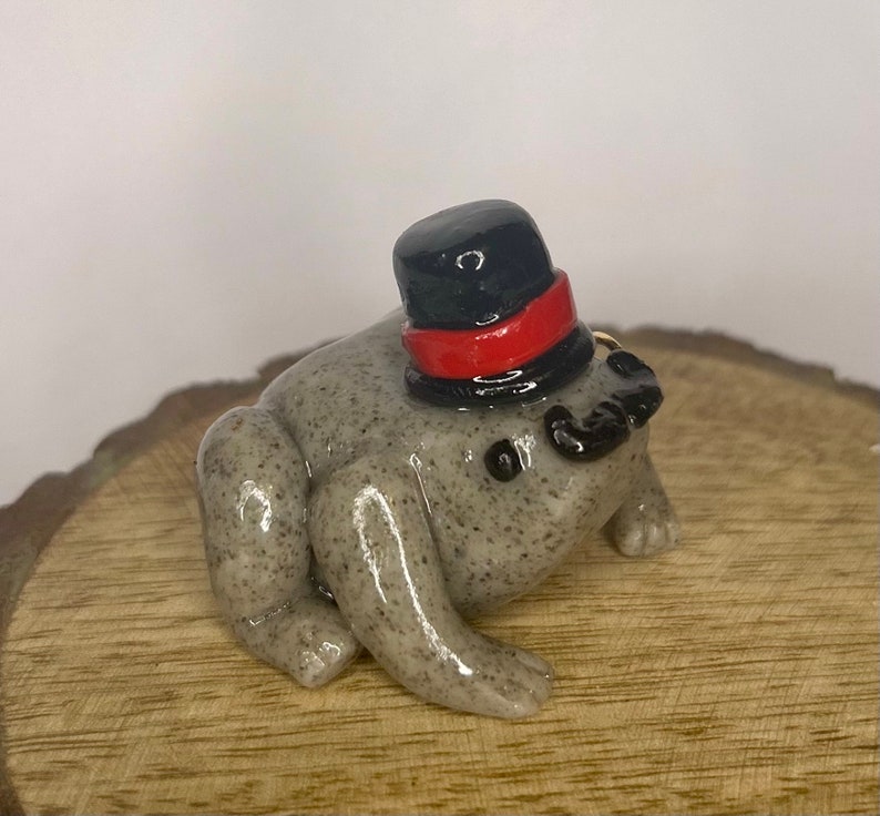 Gentleman frog figurine image 3