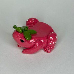 Figura de rana fresa