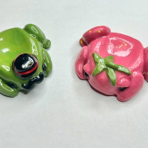 カエルの心配石