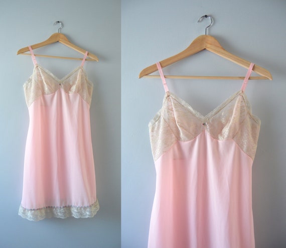 Pink Slip Dress M | 1960s Van Raalte Pink Slip Dre