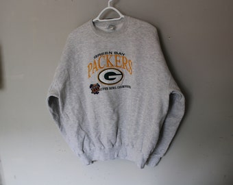 grey packers sweatshirt