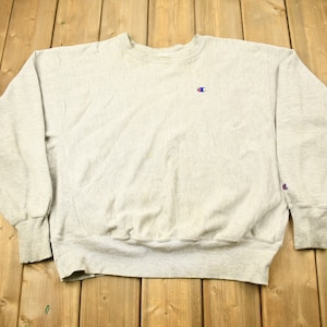 Vintage 1990s Champion Reverse Weave Crewneck Sweatshirt / Vintage Champion / Grey Crewneck / Streetwear / Athleisure / Sportswear