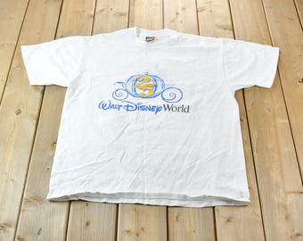 Vintage 1990s Single Stitch Disney Graphic T-Shirt Made In USA