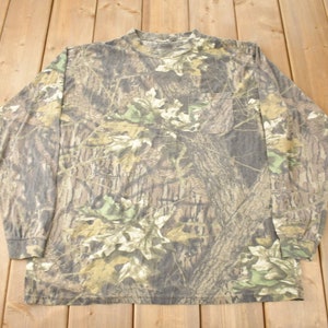 Vintage 1990s Mossy Oak Long Sleeve Camo T-Shirt / All Over Print / Outdoorsmen / Retro Style / Vintage Hunting T-Shirt / Camo T- Shirt